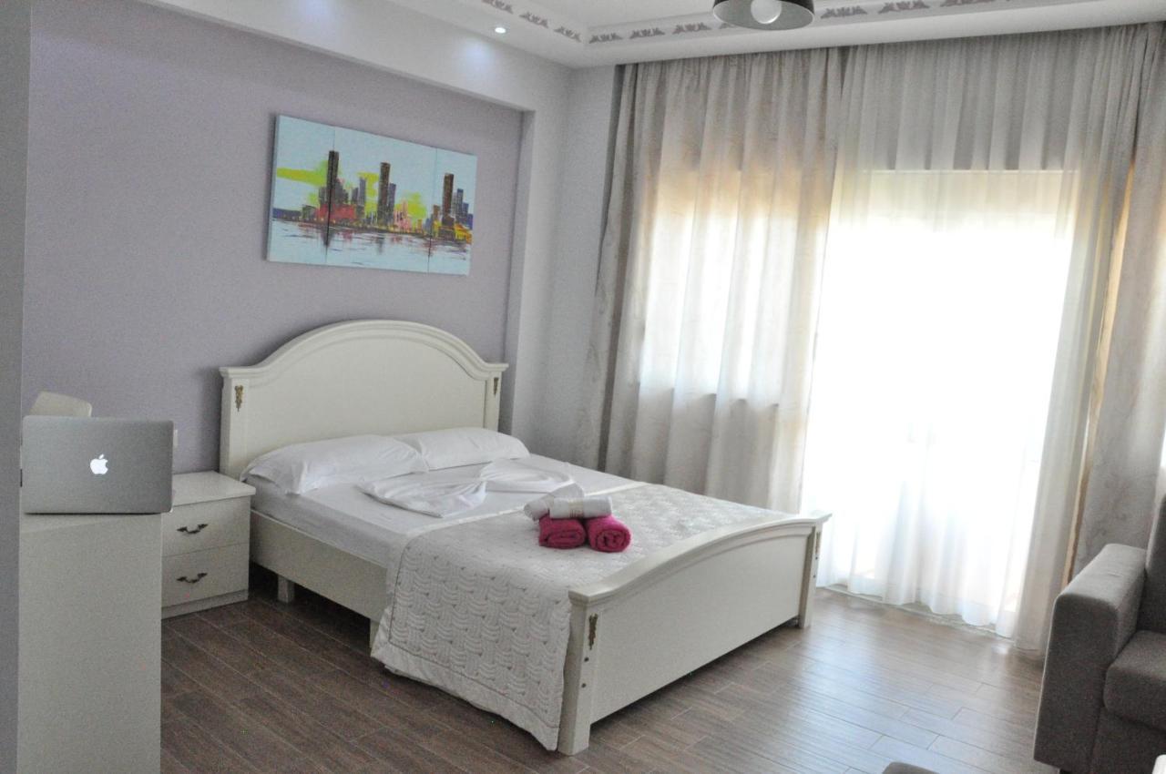 Hotel Maren Durrës Esterno foto