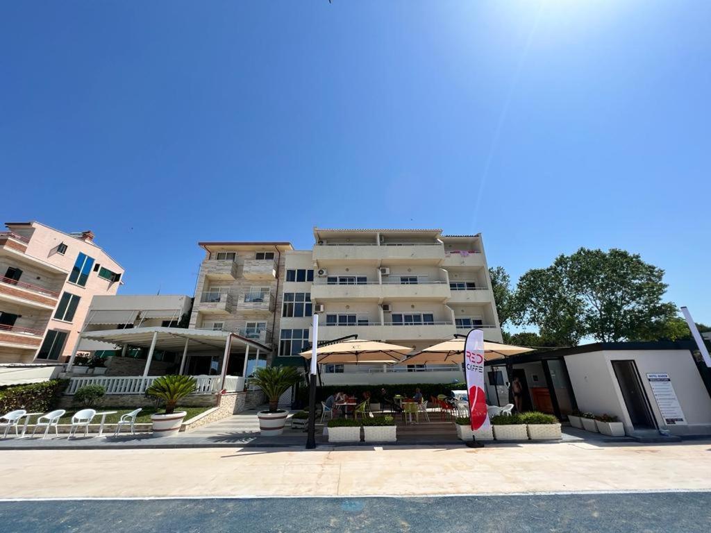 Hotel Maren Durrës Esterno foto